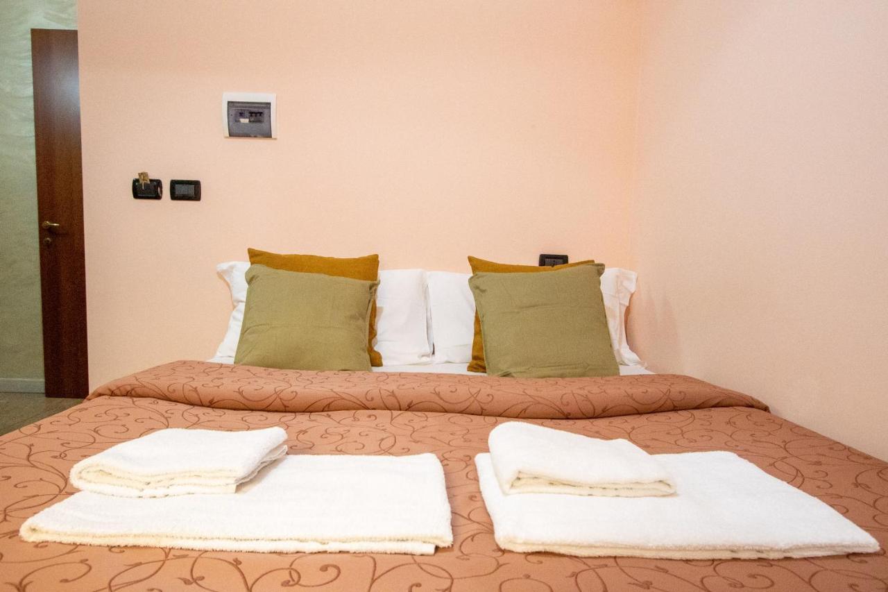 B&B Colorful Suite Yard Roma Exterior foto
