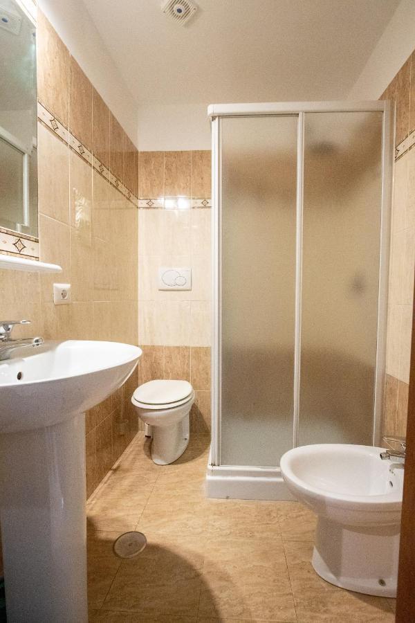 B&B Colorful Suite Yard Roma Exterior foto