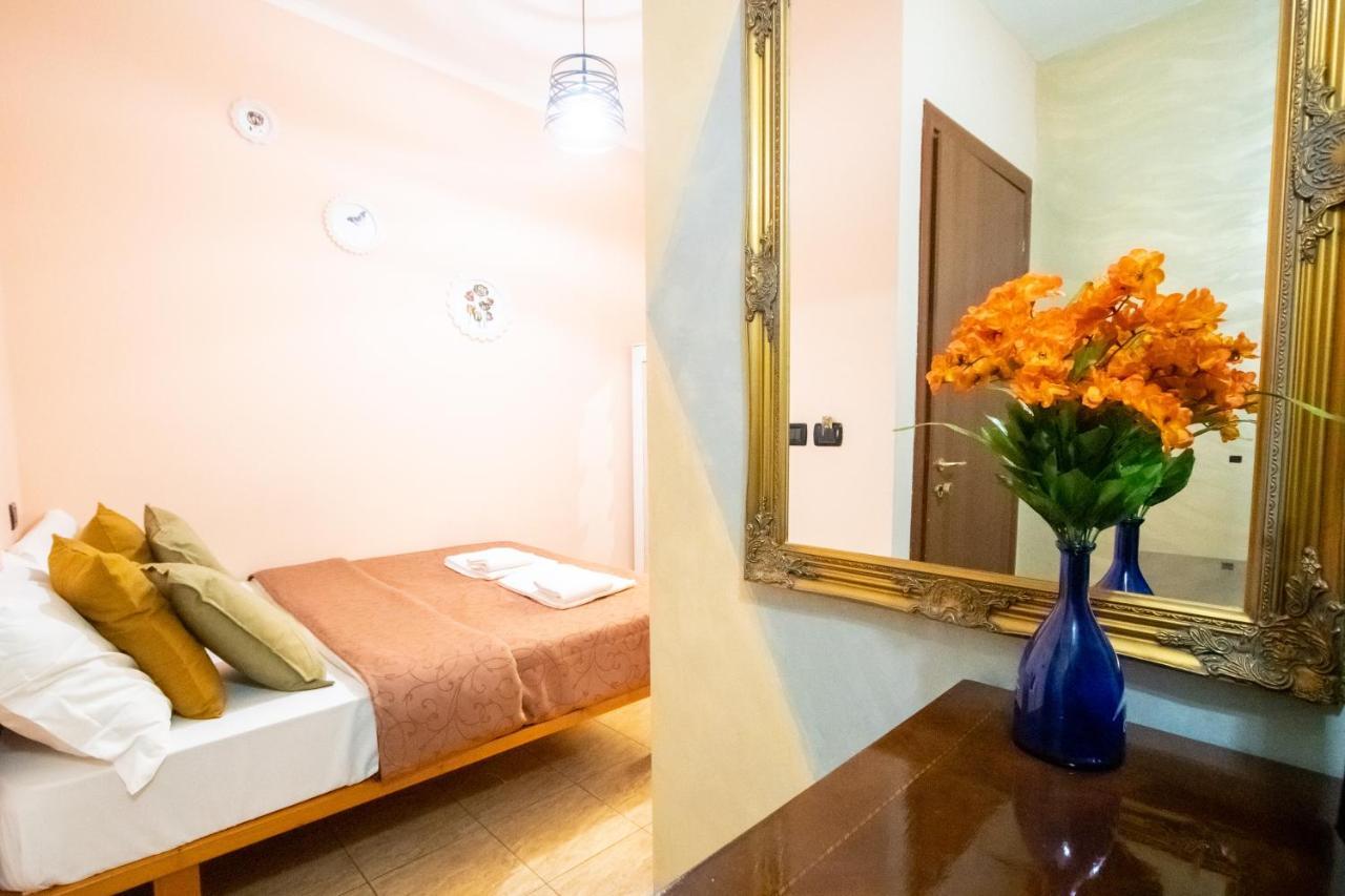 B&B Colorful Suite Yard Roma Exterior foto